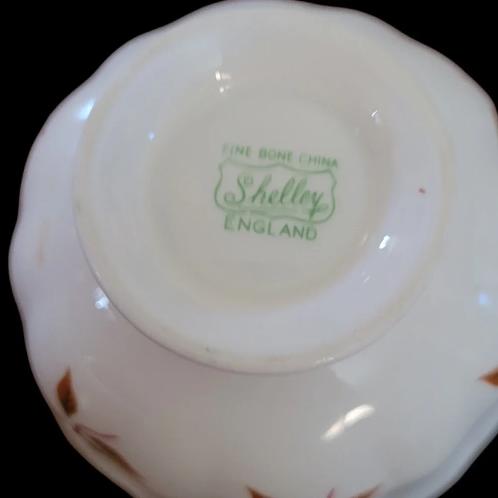 Shelley England Dainty Honeysuckle Fine Bone China Teacup and Saucer Set Vintage